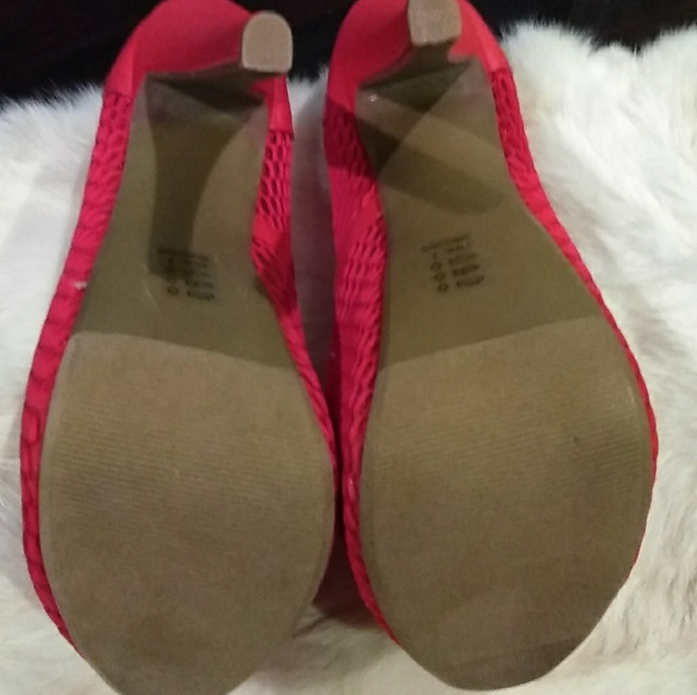 Heels - Picture 4 of 5
